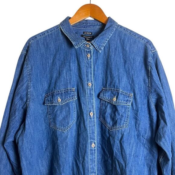NWT! J. Crew garçon classic fit demin shirt - Picture 2 of 7